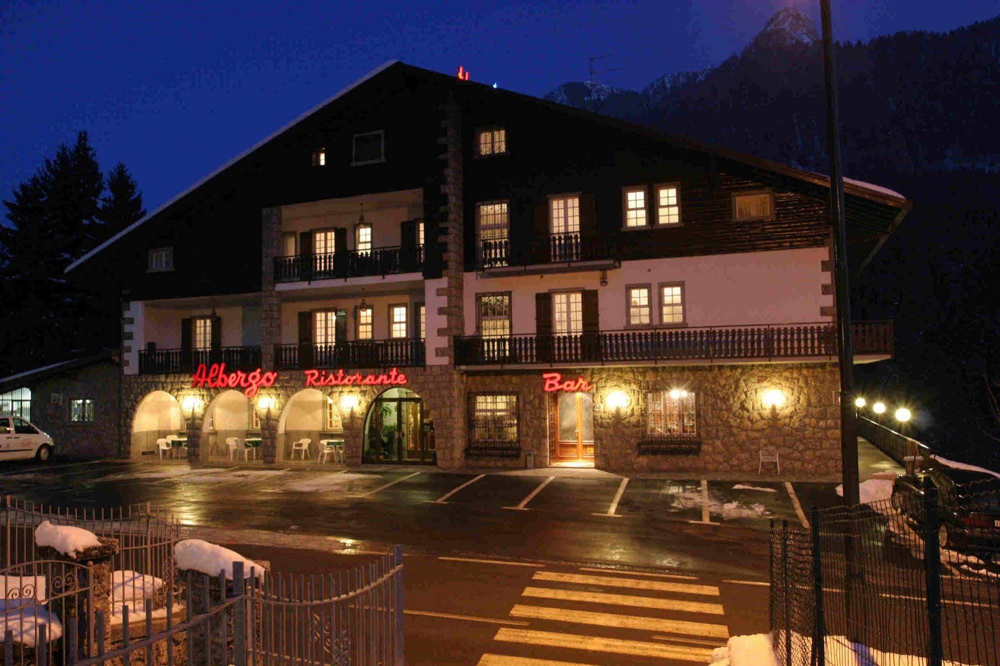 Hotel Des Alpes Castione della Presolana Zewnętrze zdjęcie
